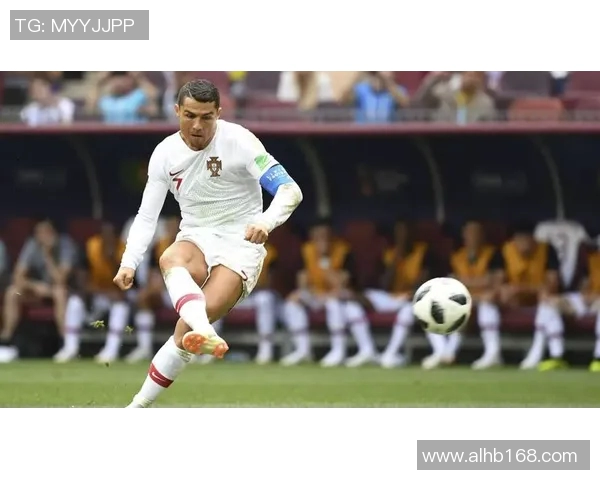 足球七号传奇球星盘点 从贝利到C罗的荣耀历程