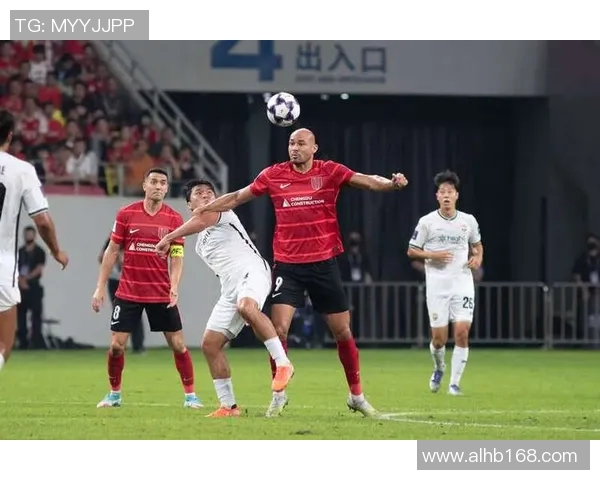 东亚足球十大球星排行揭秘:谁是当今最具影响力的顶级球员 东亚足球十大球星排行揭秘:谁是当今最具影响力的顶级球员